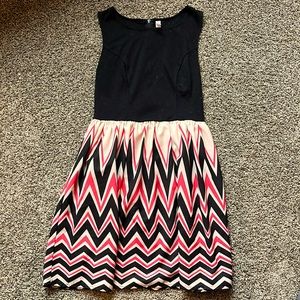 Size small formal dress. No rips or stains, not worn very much
